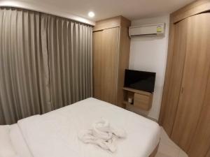 ให้เช่าคอนโดพัทยา บางแสน ชลบุรี สัตหีบ : คอนโดพัทยาให้เช่า ซิตี้ การ์เด้นท์ ทรอปิคาน่า Pool  Access คอนโดพัทยาเหนือ หาดวงศ์อมาตย์ 1ฺ Bed 32.98 ตร.ม. ตกแต่งพร้อมอยู่ ค่าเช่าเดือนละ 13,000 บาท