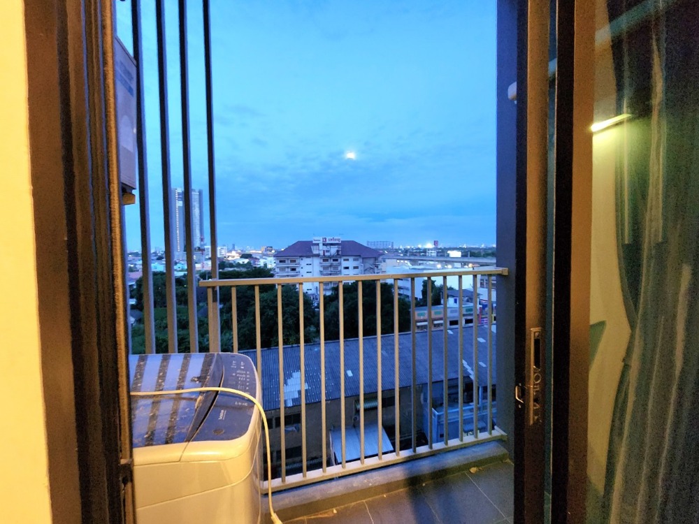 For RentCondoNonthaburi, Bang Yai, Bangbuathong : N117.5 **The most beautiful room** Room available 31 Jan. for rent, Plum Condo Central Station, very beautiful room, exactly as shown in the picture.