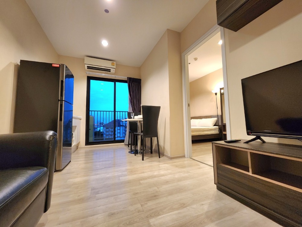 For RentCondoNonthaburi, Bang Yai, Bangbuathong : N117.5 **The most beautiful room** Room available 31 Jan. for rent, Plum Condo Central Station, very beautiful room, exactly as shown in the picture.