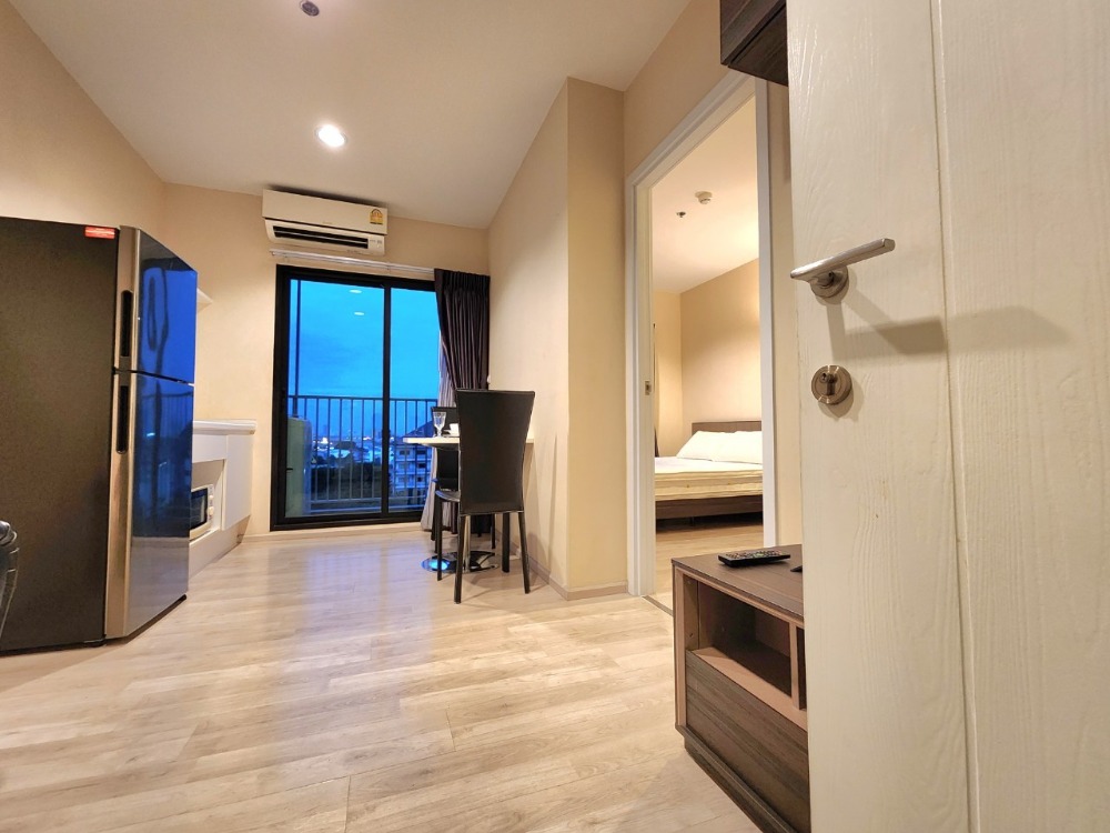 For RentCondoNonthaburi, Bang Yai, Bangbuathong : N117.5 **The most beautiful room** Room available 31 Jan. for rent, Plum Condo Central Station, very beautiful room, exactly as shown in the picture.