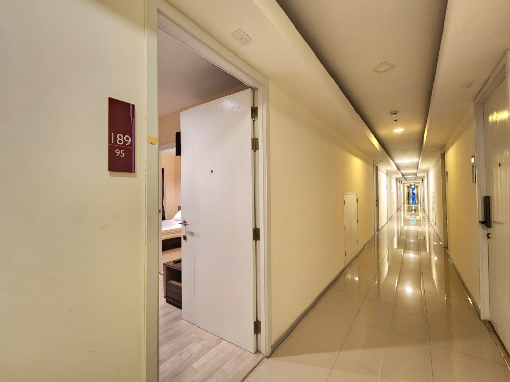 For RentCondoNonthaburi, Bang Yai, Bangbuathong : N117.5 **The most beautiful room** Room available 31 Jan. for rent, Plum Condo Central Station, very beautiful room, exactly as shown in the picture.