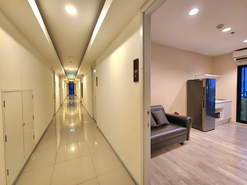 For RentCondoNonthaburi, Bang Yai, Bangbuathong : N117.5 **The most beautiful room** Room available 31 Jan. for rent, Plum Condo Central Station, very beautiful room, exactly as shown in the picture.