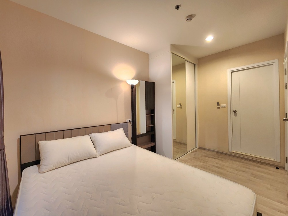For RentCondoNonthaburi, Bang Yai, Bangbuathong : N117.5 **The most beautiful room** Room available 31 Jan. for rent, Plum Condo Central Station, very beautiful room, exactly as shown in the picture.