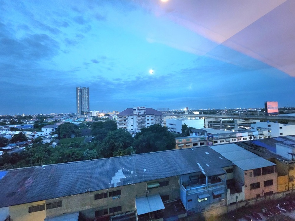 For RentCondoNonthaburi, Bang Yai, Bangbuathong : N117.5 **The most beautiful room** Room available 31 Jan. for rent, Plum Condo Central Station, very beautiful room, exactly as shown in the picture.