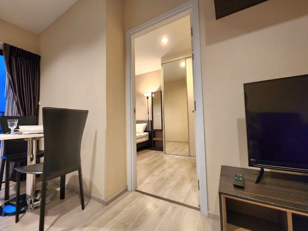 For RentCondoNonthaburi, Bang Yai, Bangbuathong : N117.5 **The most beautiful room** Room available 31 Jan. for rent, Plum Condo Central Station, very beautiful room, exactly as shown in the picture.