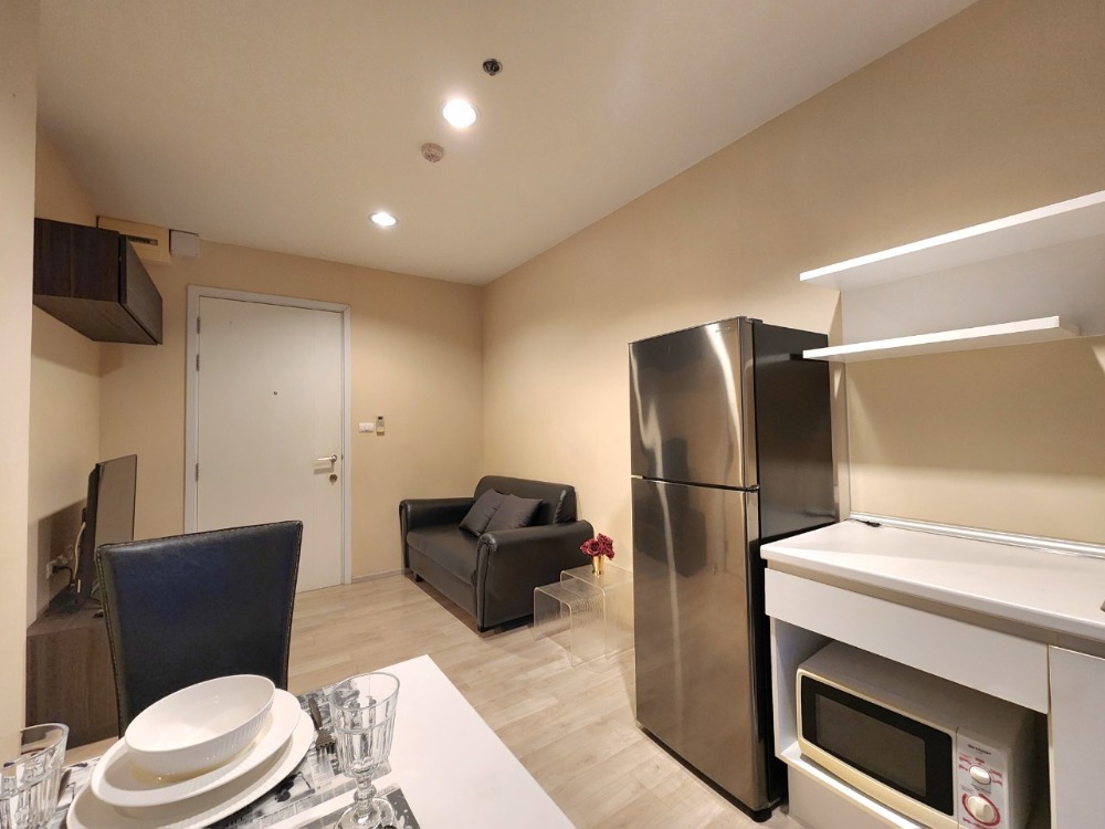 For RentCondoNonthaburi, Bang Yai, Bangbuathong : N117.5 **The most beautiful room** Room available 31 Jan. for rent, Plum Condo Central Station, very beautiful room, exactly as shown in the picture.