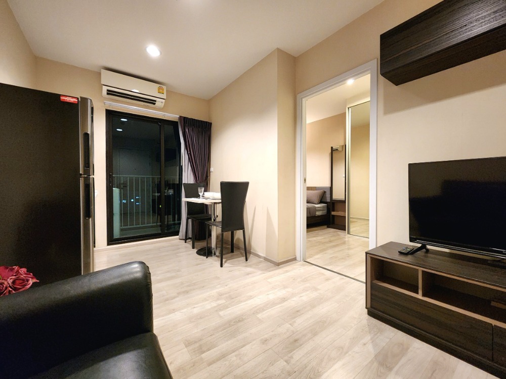 For RentCondoNonthaburi, Bang Yai, Bangbuathong : N117.5 **The most beautiful room** Room available 31 Jan. for rent, Plum Condo Central Station, very beautiful room, exactly as shown in the picture.