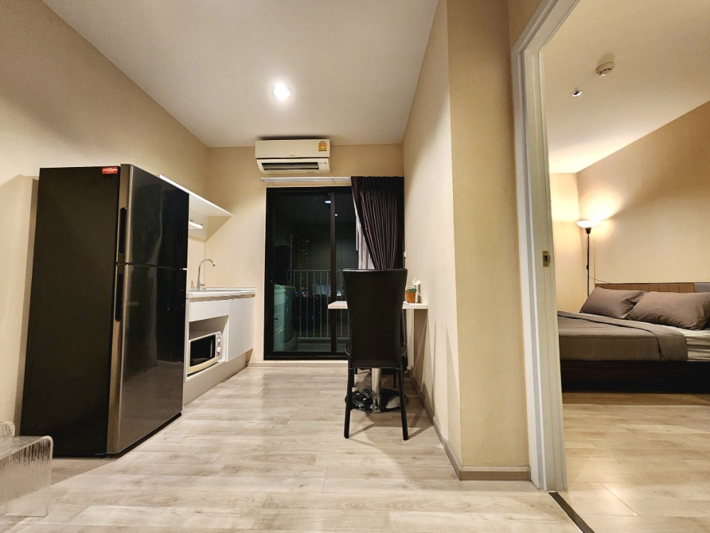 For RentCondoNonthaburi, Bang Yai, Bangbuathong : N117.5 **The most beautiful room** Room available 31 Jan. for rent, Plum Condo Central Station, very beautiful room, exactly as shown in the picture.