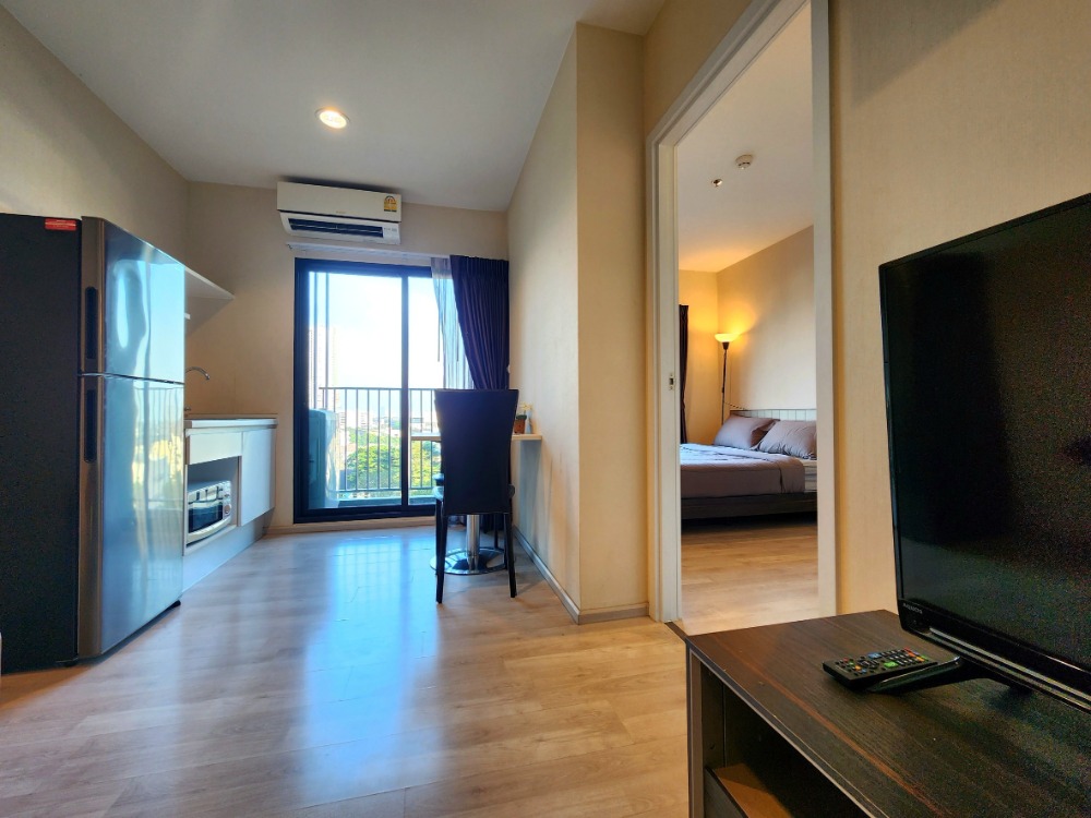 For RentCondoNonthaburi, Bang Yai, Bangbuathong : N117.5 **The most beautiful room** Room available 31 Jan. for rent, Plum Condo Central Station, very beautiful room, exactly as shown in the picture.