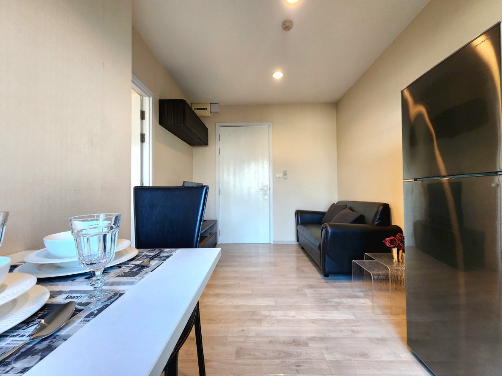 For RentCondoNonthaburi, Bang Yai, Bangbuathong : N117.5 **The most beautiful room** Room available 31 Jan. for rent, Plum Condo Central Station, very beautiful room, exactly as shown in the picture.