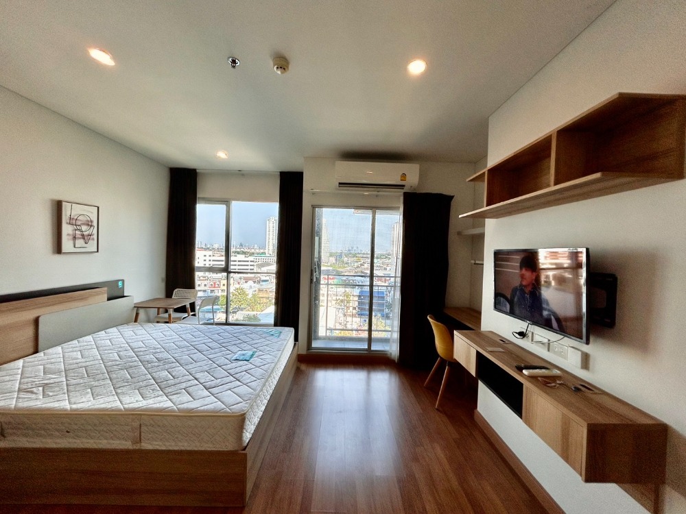 For RentCondoRama3 (Riverside),Satupadit : For rent Lumpini Place Rama 3 - Riverine Lumpini Place Rama 3 - River Ryre Studio, 1 bathroom, 9th floor, 24 sqm. Rent price 9500 baht per month ** Free 1 March 2025 ** 
 
