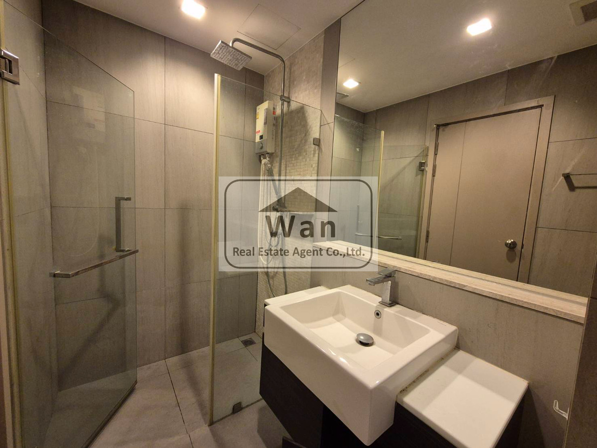 ให้เช่าคอนโดรัตนาธิเบศร์ สนามบินน้ำ พระนั่งเกล้า : ให้เช่าคอนโด politan rive ริมแม่นนำ้เจ้าพระยา ชั้น 46 เฟอร์ครบ พร้อมอยู่ (มีเครื่องซักผ้า)