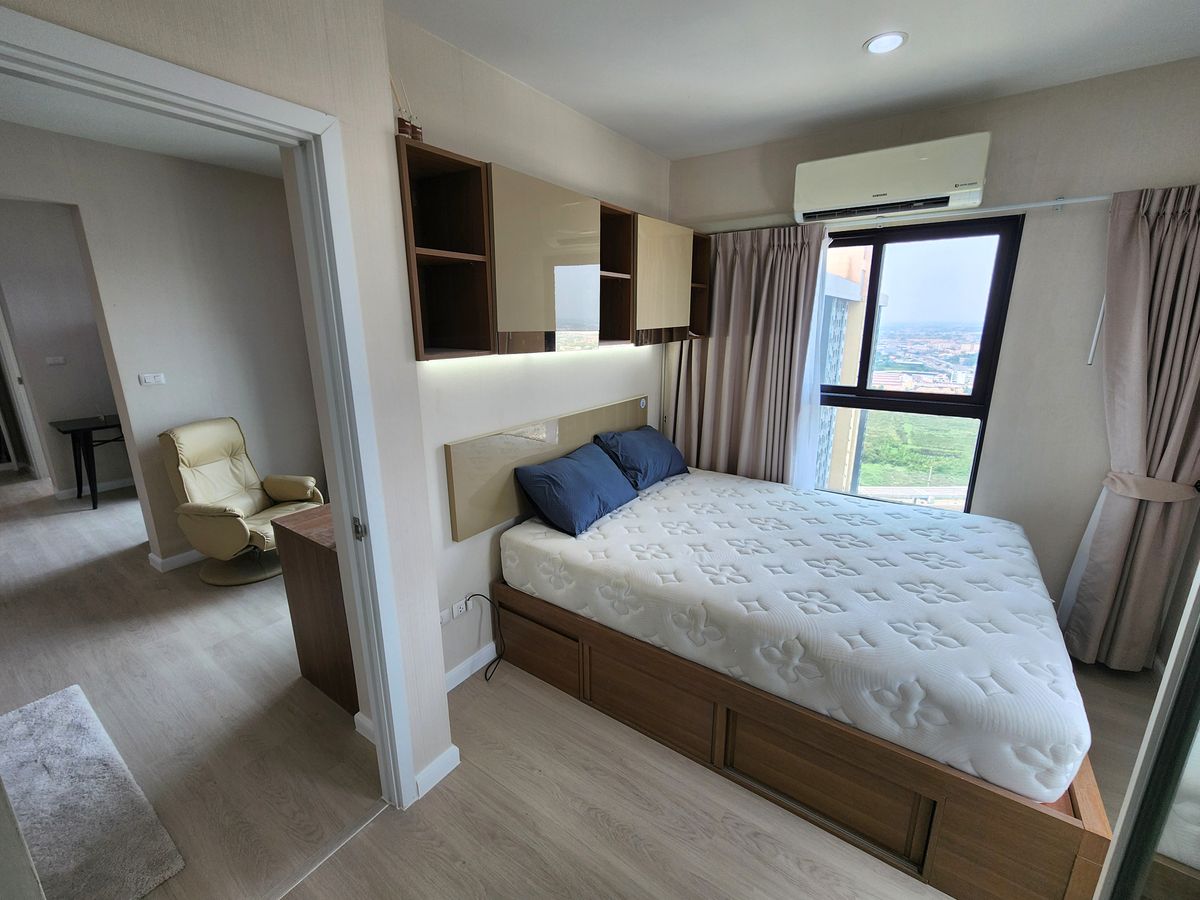 For RentCondoNonthaburi, Bang Yai, Bangbuathong : Condition is as shown in the cover photo** Price can be negotiated!! There is a washing machine. and water filter** 2 bedroom room for rent with very complete items, Plum Condo Central Station Phase 1, the owner is very kind!!