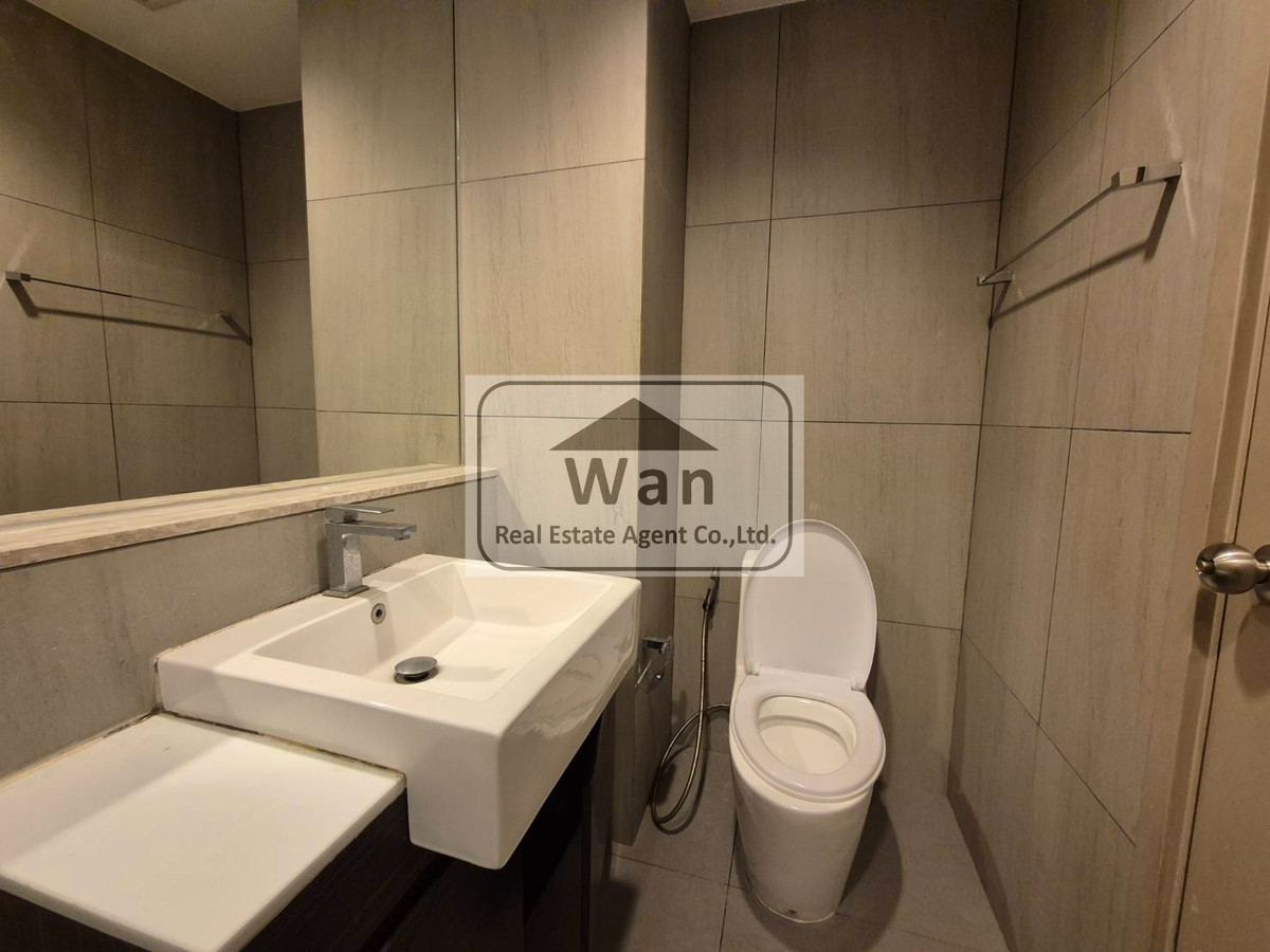 ให้เช่าคอนโดรัตนาธิเบศร์ สนามบินน้ำ พระนั่งเกล้า : ให้เช่าคอนโด politan rive ริมแม่นนำ้เจ้าพระยา ชั้น 46 เฟอร์ครบ พร้อมอยู่ (มีเครื่องซักผ้า)