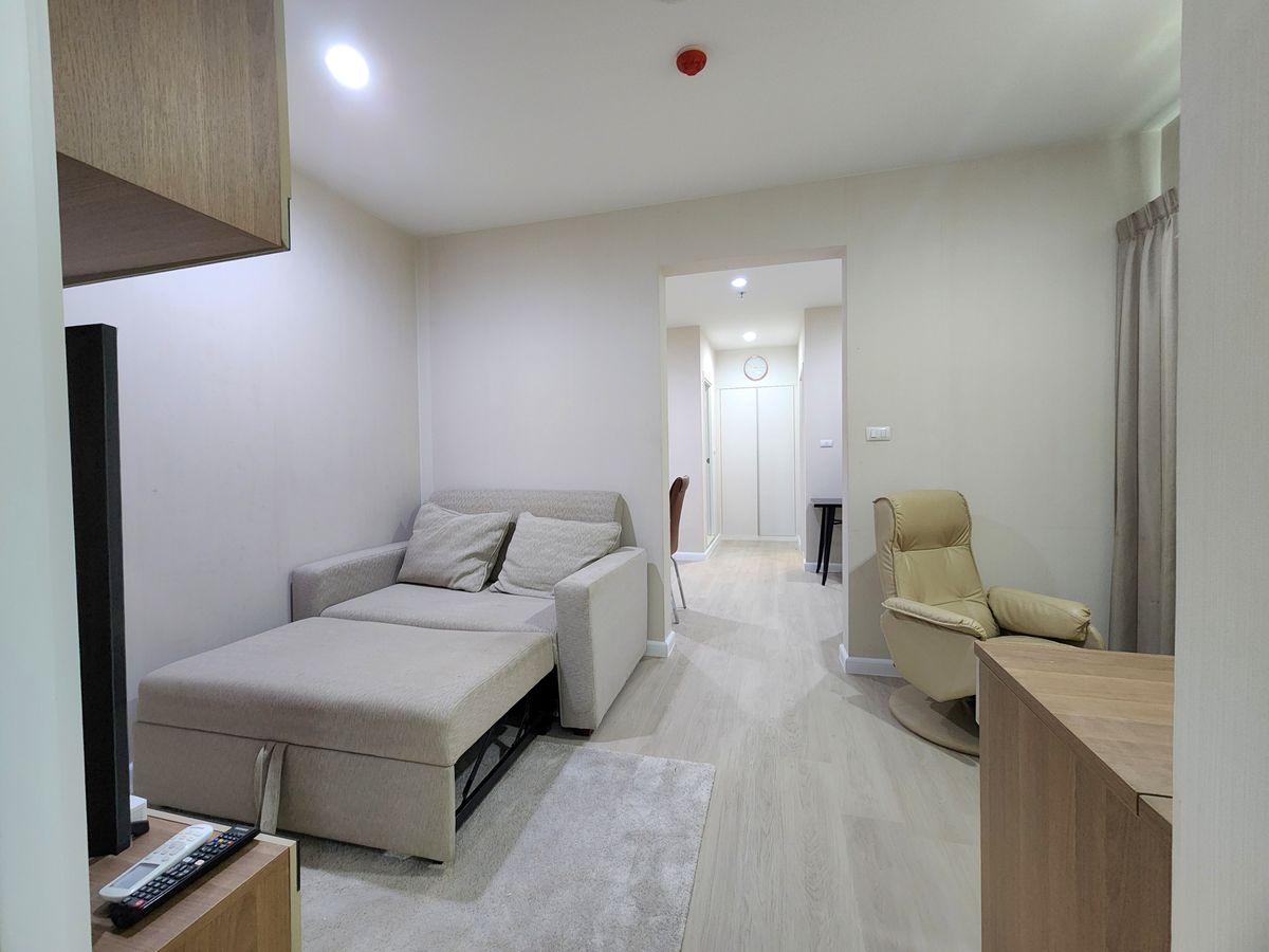 For RentCondoNonthaburi, Bang Yai, Bangbuathong : Condition is as shown in the cover photo** Price can be negotiated!! There is a washing machine. and water filter** 2 bedroom room for rent with very complete items, Plum Condo Central Station Phase 1, the owner is very kind!!