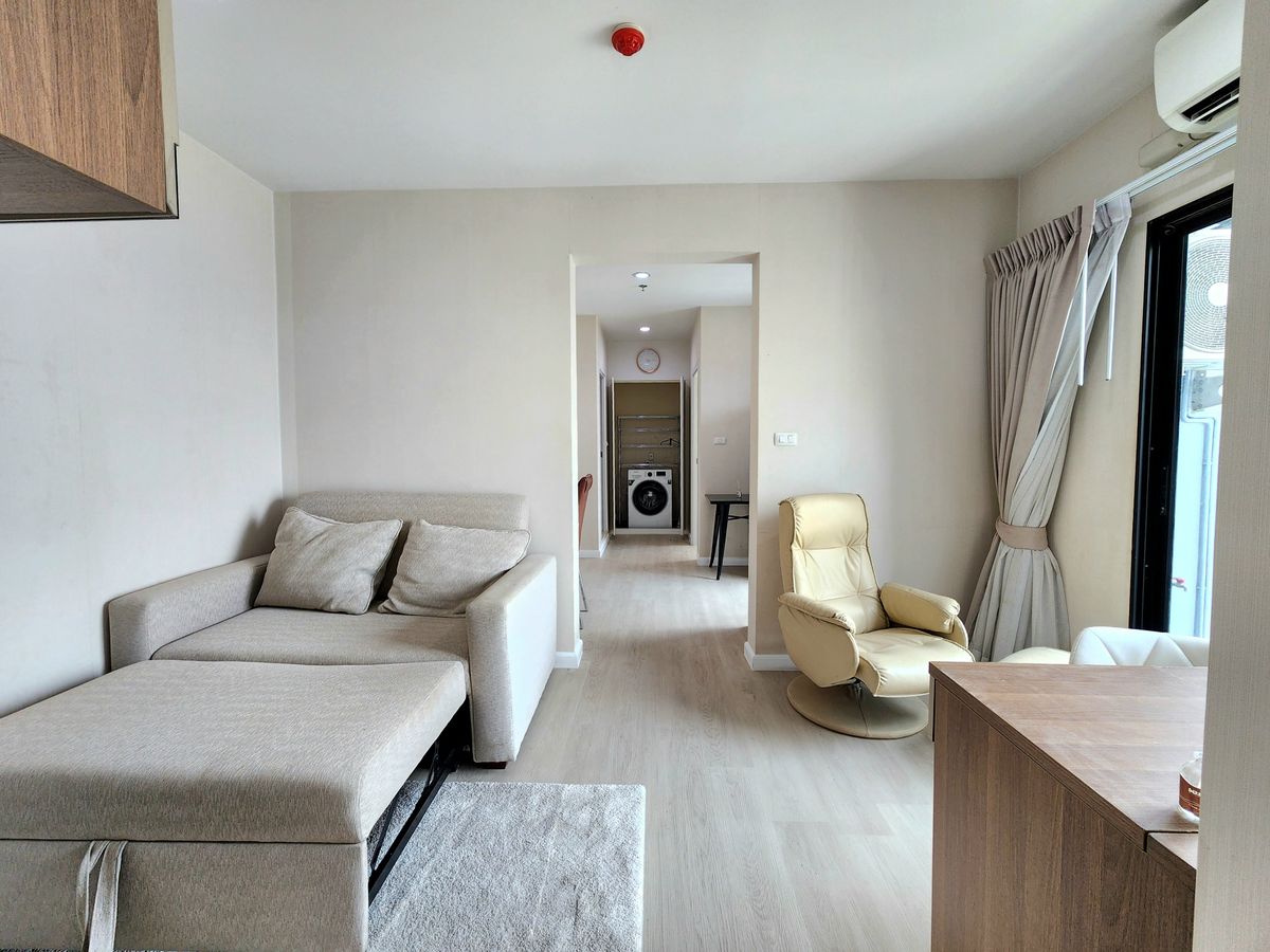 For RentCondoNonthaburi, Bang Yai, Bangbuathong : Condition is as shown in the cover photo** Price can be negotiated!! There is a washing machine. and water filter** 2 bedroom room for rent with very complete items, Plum Condo Central Station Phase 1, the owner is very kind!!