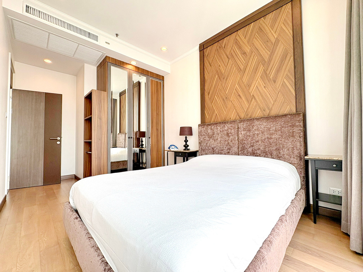 For RentCondoSilom, Saladaeng, Bangrak : 1861-A😊 For RENT 1 bedroom for rent 🚄 near Samyan MRT 🏢 Supalai Elite Surawong Area: 49.00 sq.m. 💲 Rent: 28,000.- baht 📞099-5919653✅LineID: @sureresidence