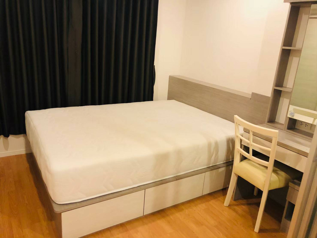 For RentCondoPattanakan, Srinakarin : 💥For rent!!! Lumpini Place Srinakarin-Hua Mak, size 27 sq m., Building B, 10th floor, price 9,500 baht, with furniture and appliances.