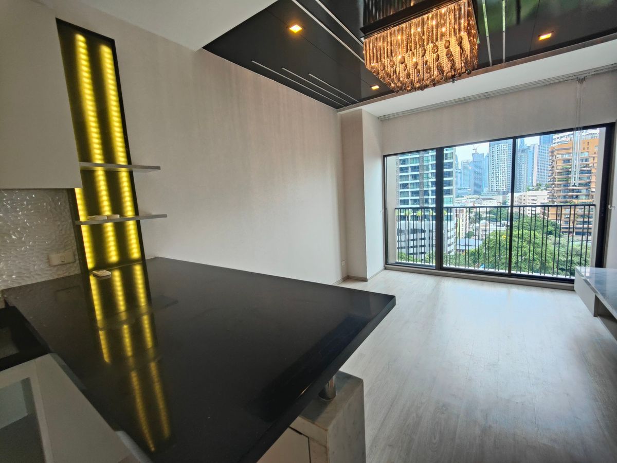 For SaleCondoSukhumvit, Asoke, Thonglor : Condo room for sale, Noble Refine, 11th floor, near Phrom Phong, Sukhumvit 26, beautiful room, good location.