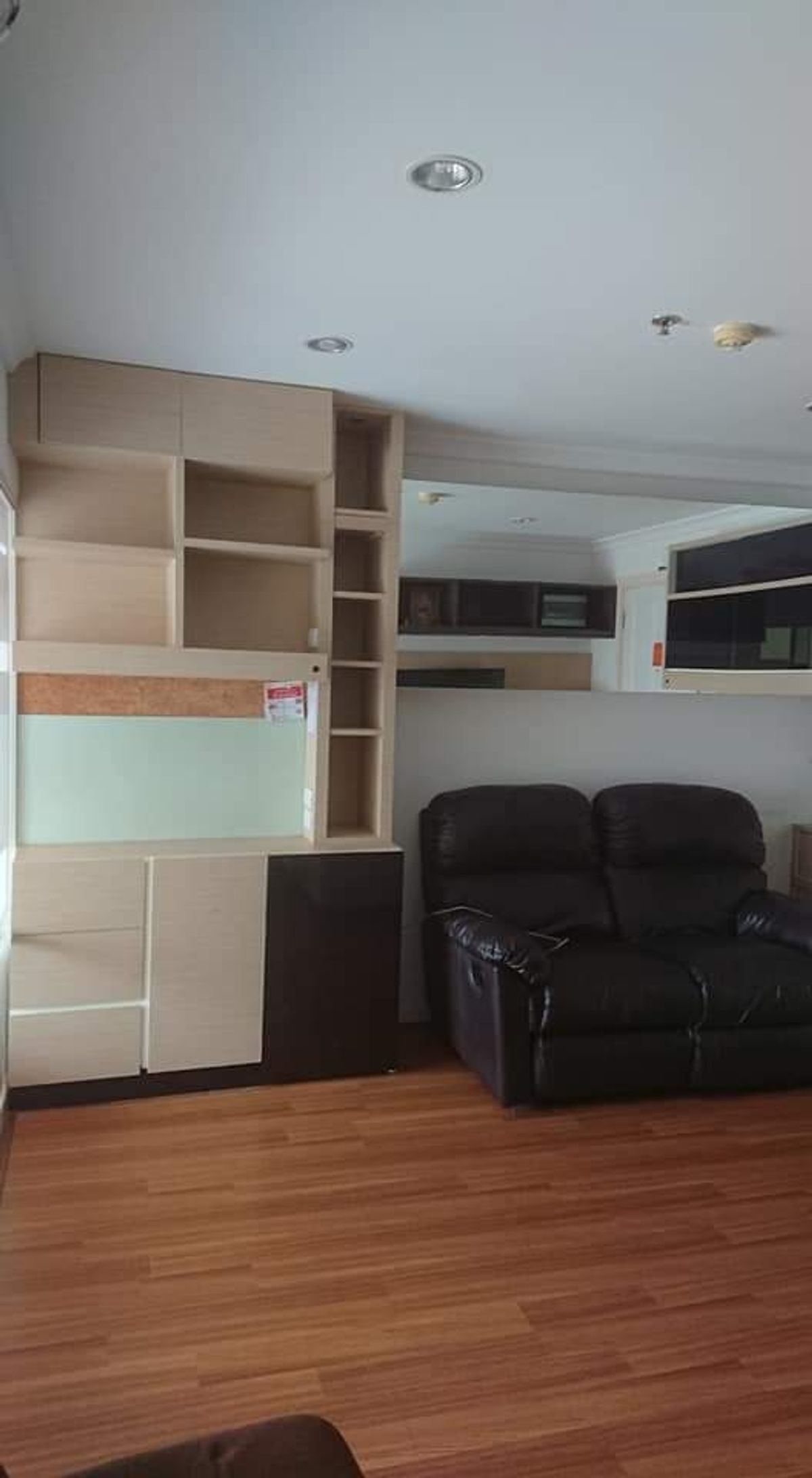For RentCondoRama9, Petchburi, RCA : 🌻 Condo for rent at Lumpini Place, Rama 9, Building B 37 sqm. 1 bed. Please contact to see the room 0993529495