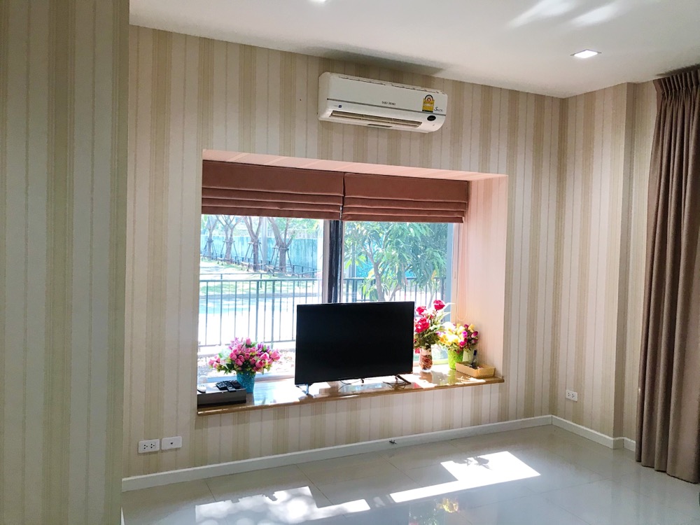 ให้เช่าบ้านพระราม 5 ราชพฤกษ์ บางกรวย : ให้เช่าบ้านใหม่โครงการ CASA waterside เฟอร์นิเจอร์ครบ หิ้วกระเป๋าอยู่ได้เลย