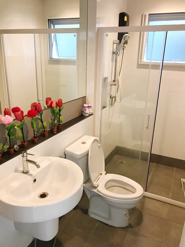 ให้เช่าบ้านพระราม 5 ราชพฤกษ์ บางกรวย : ให้เช่าบ้านใหม่โครงการ CASA waterside เฟอร์นิเจอร์ครบ หิ้วกระเป๋าอยู่ได้เลย