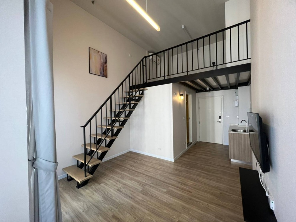 For SaleCondoNawamin, Ramindra : Loft style condo, high ceiling room, airy.