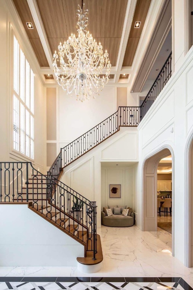For SaleHousePattanakan, Srinakarin : Luxury mansion for sale, Baan Sansiri Pattanakarn, surrounded by nature. understand the center of Bangkok in just a short time