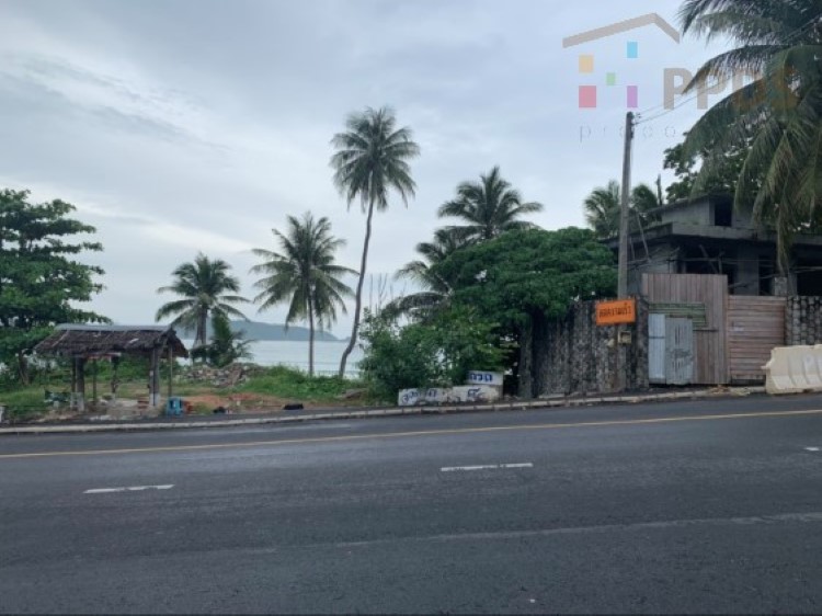 For SaleHousePhuket : Land for sale by the sea With four houses Kamala-Patong Road Phuket