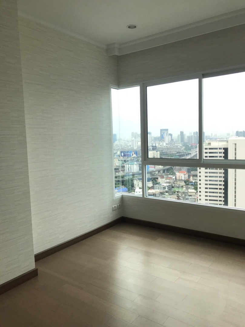 ขายคอนโดราชเทวี พญาไท : ,106 sqm, North/east wing  28th