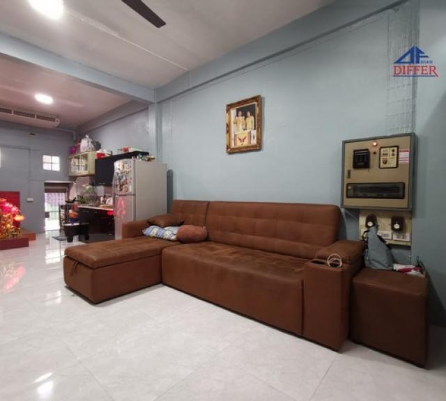 ขายอาคารพาณิชย์อ่อนนุช อุดมสุข : ขาย ตึกแถว อุดมสุข ซอย19 ทำเลดี เข้าออกได้หลายทาง สภาพดีพร้อมเข้าอยู่