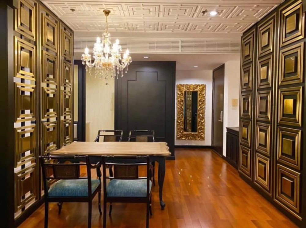 For RentCondoSathorn, Narathiwat : 3082-A😊 For RENT 2 bedroom for rent 🚄 near BTS Chong Nonsi 🏢 The Empire Place Sathorn The Empire Place Sathorn🔔 Area: 55.00 sq.m. Rent: 55,000 ฿ 📞O88-7984117, O65-9423251 ✅LineID: @sureresidence