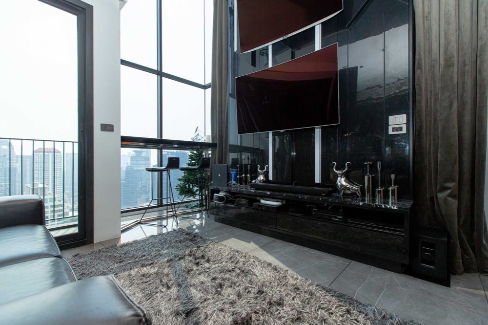 ขายคอนโดสุขุมวิท อโศก ทองหล่อ : 🔲 Owner Post : Duplex Modern Luxury แต่งห้องจัดเต็ม ขายราคาต่ำกว่าค่าตกแต่ง 🔳