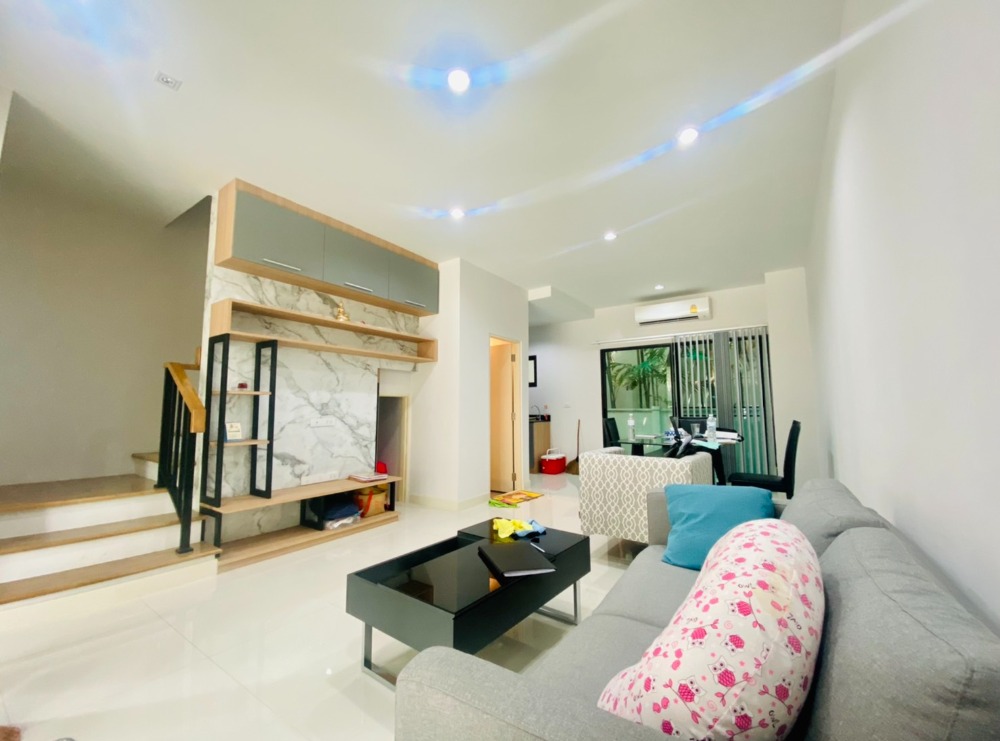 For SaleTownhomeSeri Thai, Ramkhamhaeng Nida : Townhouse Baan klang muang Ladprao - Serithai