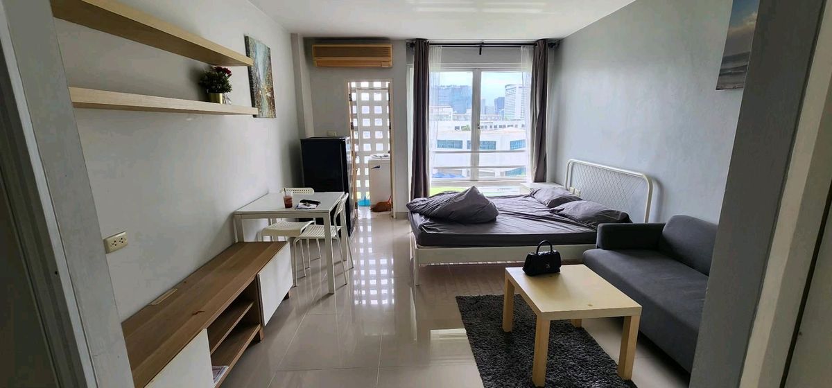 For RentCondoRama9, Petchburi, RCA : 💥💥💥 Condo for rent, I-House Laguna Garden RCA (I-HOUSE LAGUNA GARDEN RCA), size 26 sq m. Building A (blue), floor 6, near MRT Rama 9 station, only 5 minutes.