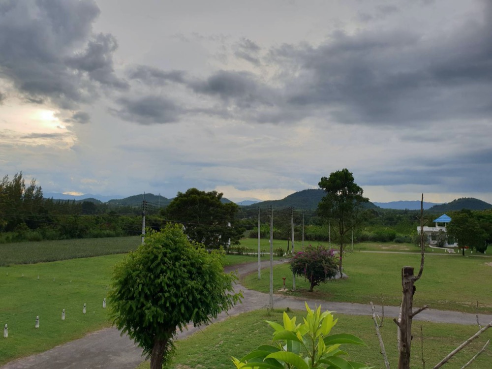 For SaleLandRatchaburi : Land for sale in Suan Phueng with vacation home mediterranean style Beautiful mountain views, good weather, near Bangkok.