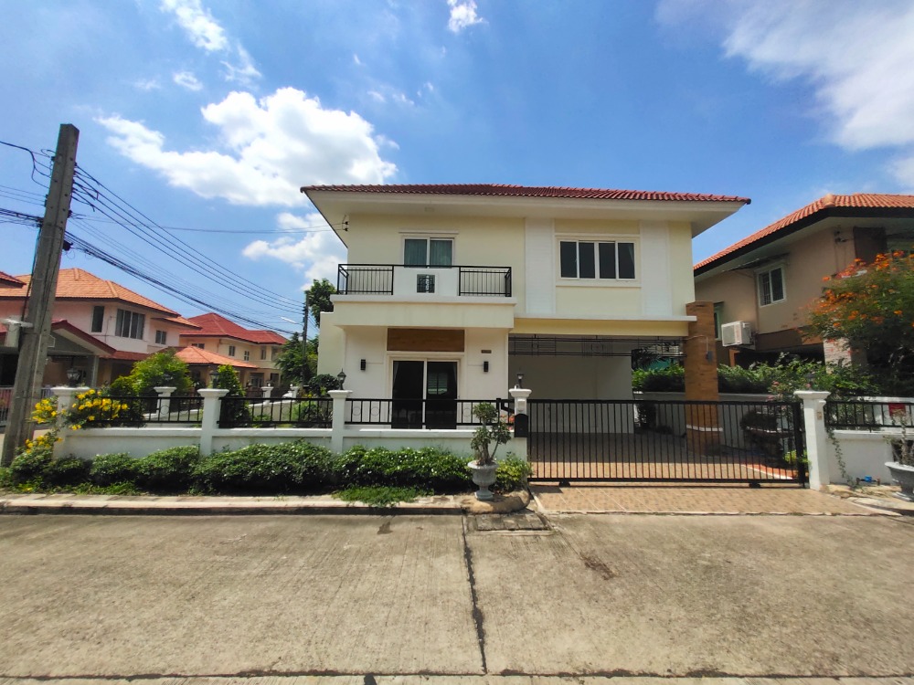 For SaleHouseChaengwatana, Muangthong : For sale, Lapawan 15 single house, corner house, 62 sq.w., beautiful house, newly renovated, beautifully decorated, ready to move in, fully furnished, brand new, location: Ratchaphruek Road