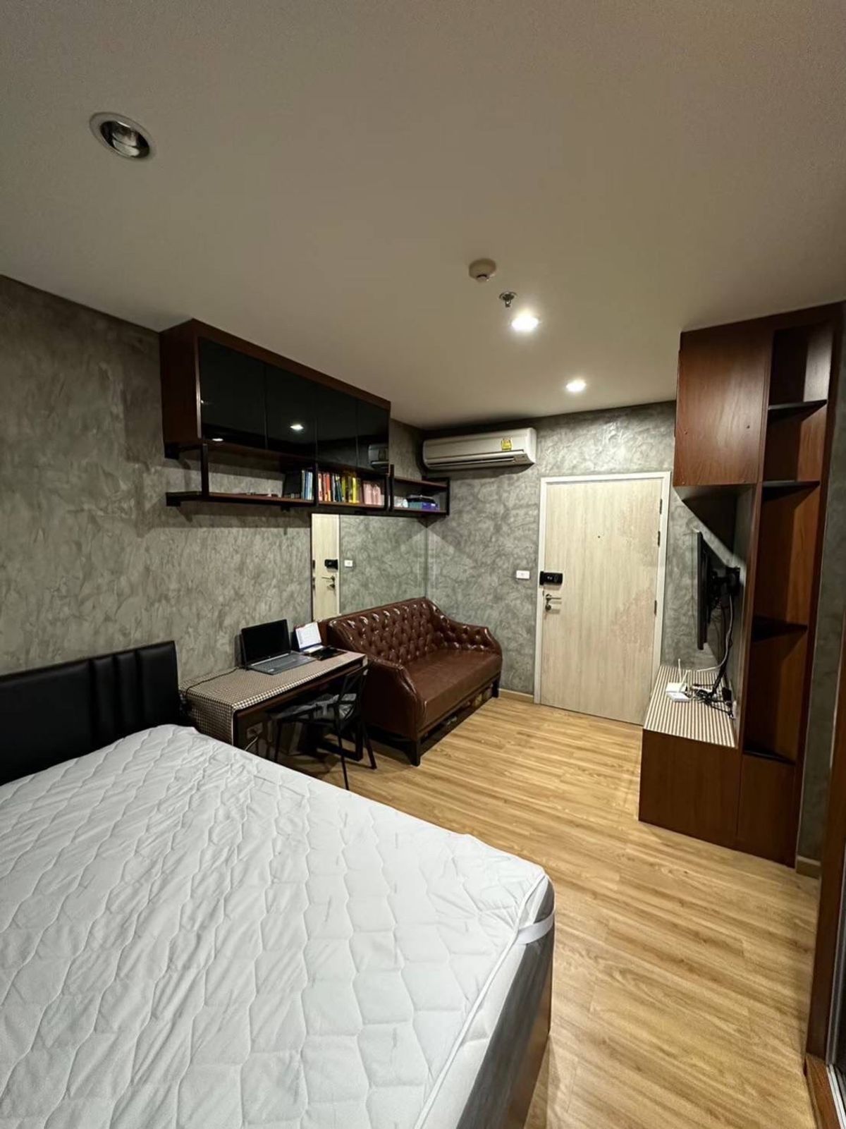 ให้เช่าคอนโดบางนา แบริ่ง ลาซาล : 🔥FOR RENT | IDEO MOBI SUKHUMVIT EASTGATE | STUDIO ROOM