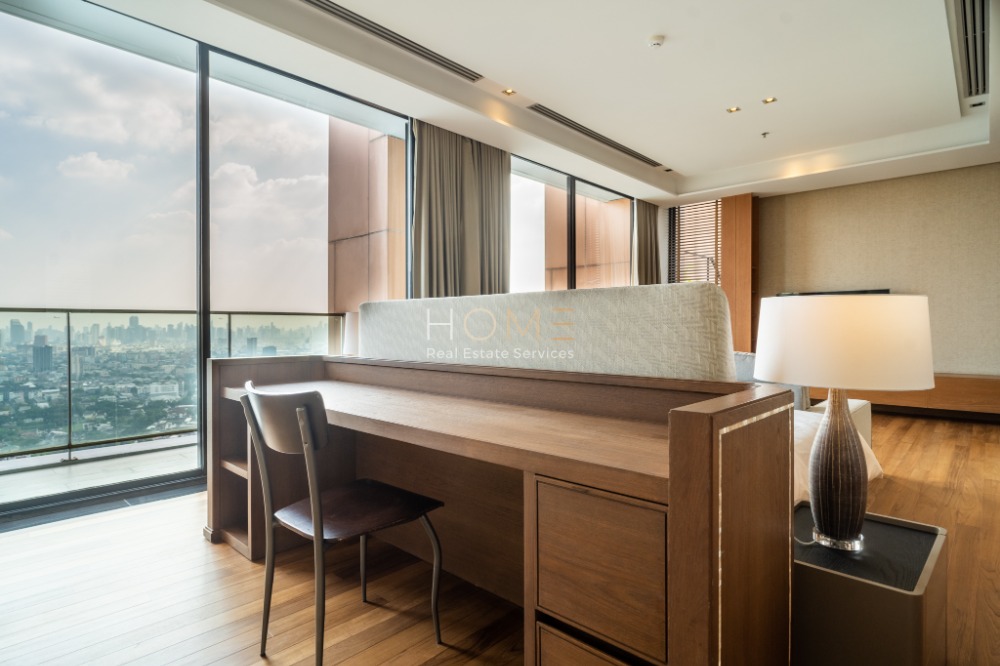 For SaleCondoLadprao, Central Ladprao : It's like a single house on top of a building ✨ The Issara Ladprao / PentHouse 5 Bedrooms (FOR SALE), The Issara Ladprao / 5 bedrooms (for sale) T485