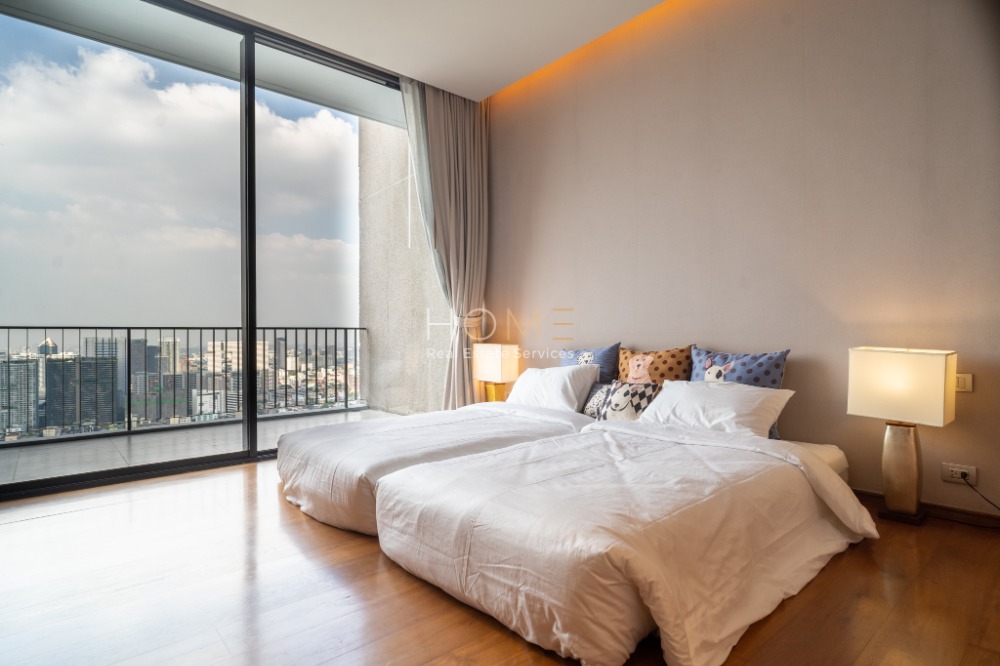 For SaleCondoLadprao, Central Ladprao : It's like a single house on top of a building ✨ The Issara Ladprao / PentHouse 5 Bedrooms (FOR SALE), The Issara Ladprao / 5 bedrooms (for sale) T485