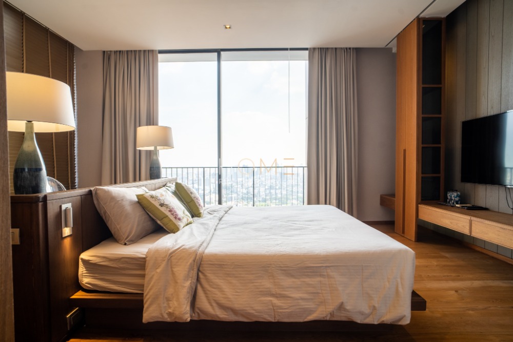 For SaleCondoLadprao, Central Ladprao : It's like a single house on top of a building ✨ The Issara Ladprao / PentHouse 5 Bedrooms (FOR SALE), The Issara Ladprao / 5 bedrooms (for sale) T485