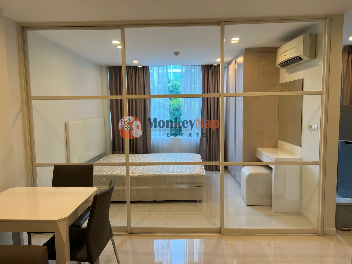 ให้เช่าคอนโดพัฒนาการ ศรีนครินทร์ : ให้เช่า - อิลิเม้น ศรีนครินทร์ 1 ห้องนอน 37 ตรม ชั้น 5 ค่าเช่า 11,500 บาท วิวสระ ติดต่อ 0924424505