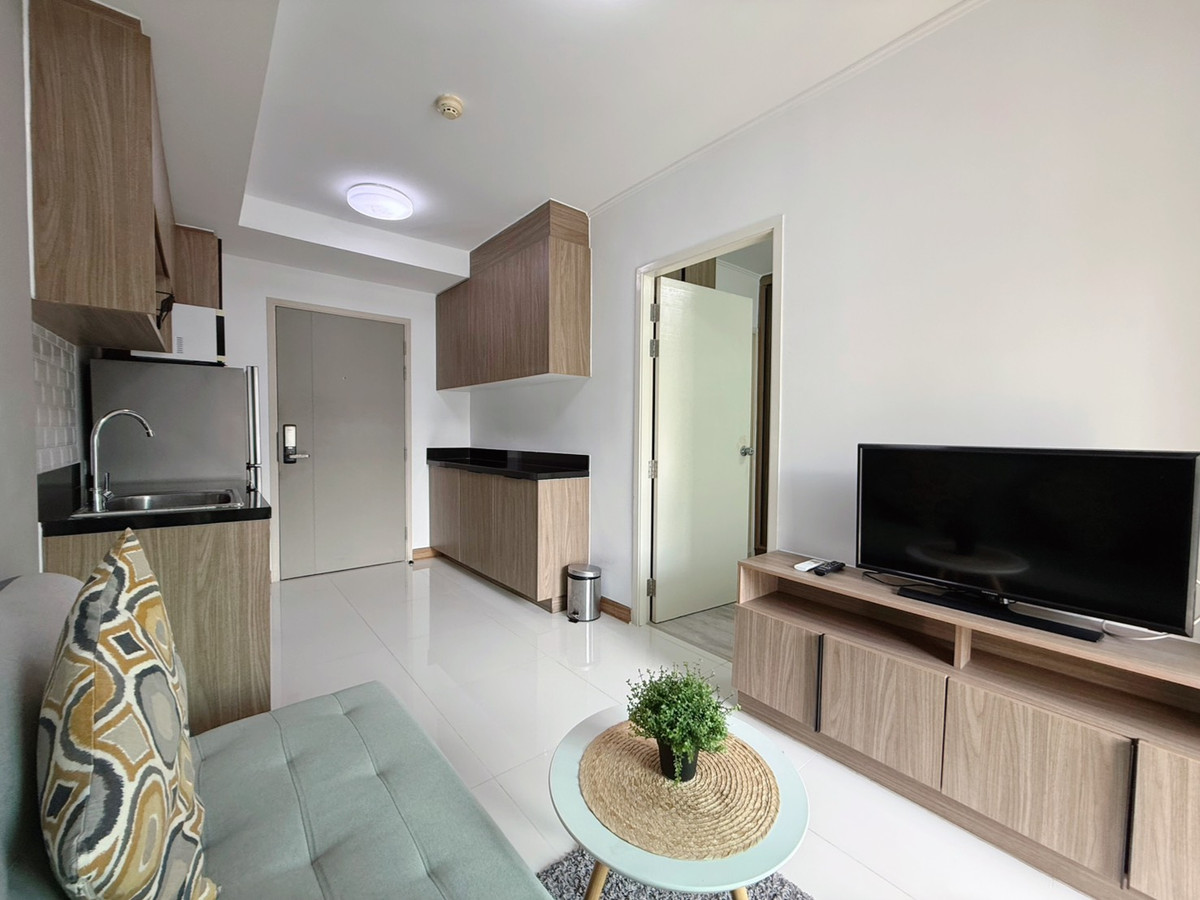 For RentCondoKasetsart, Ratchayothin : Rent a garden view room Condo One The Campus Kaset Chapter One The Campus Kaset near Kasetsart University, Bang Khen 200 meters, near the BTS Skytrain Station, Senanikhom Station, just 100 meters.