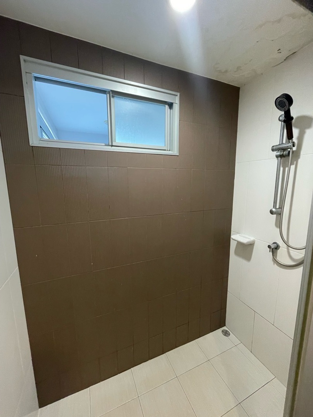 For RentCondoRatchadapisek, Huaikwang, Suttisan : Condo for rent in UD Light Huai Khwang Station near MRT Huai Khwang