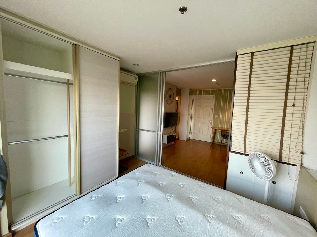 For RentCondoRatchadapisek, Huaikwang, Suttisan : Condo for rent in UD Light Huai Khwang Station near MRT Huai Khwang