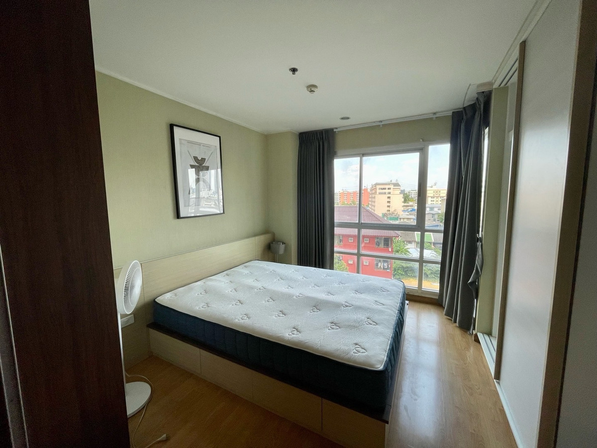 For RentCondoRatchadapisek, Huaikwang, Suttisan : Condo for rent in UD Light Huai Khwang Station near MRT Huai Khwang