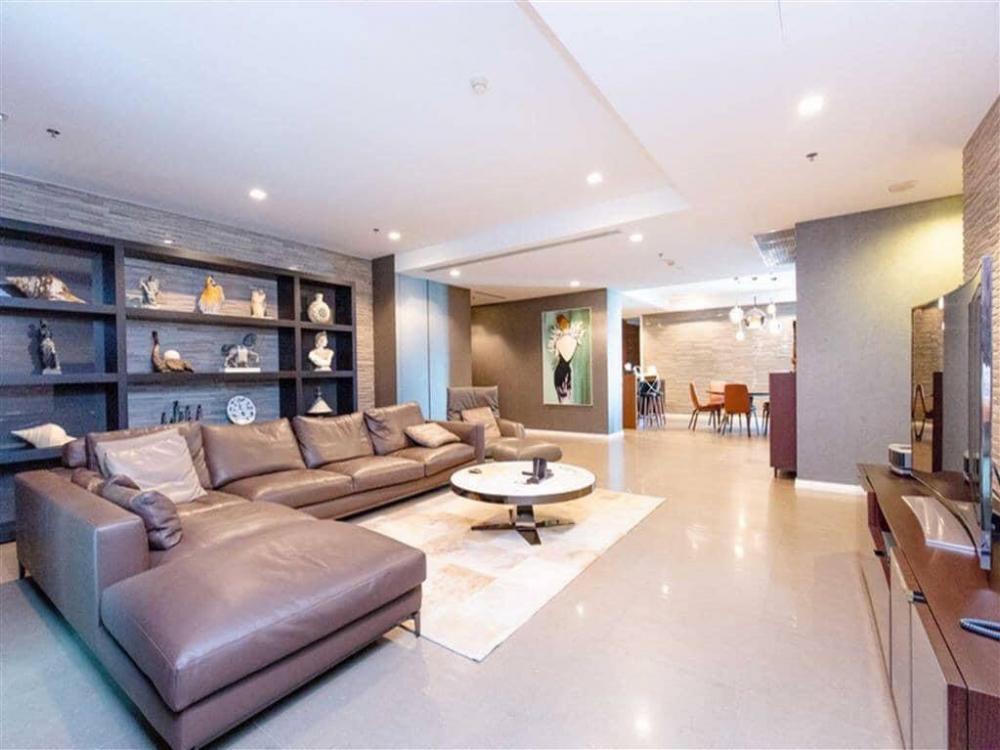 For SaleCondoWongwianyai, Charoennakor : The River 3bed 4bath 233sqm 59,000,000 Am: 0656199198