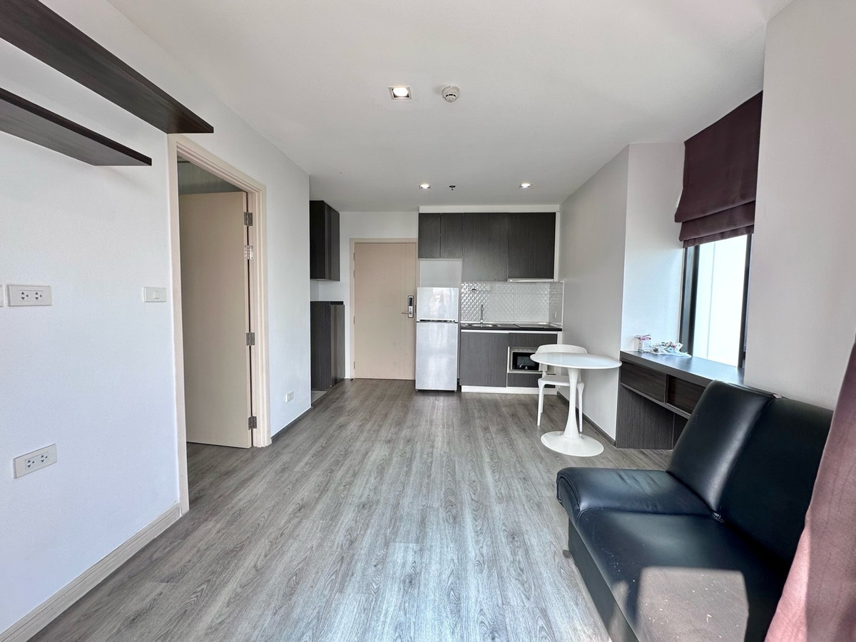 ให้เช่าคอนโดพัฒนาการ ศรีนครินทร์ : ให้เช่าคอนโด ริชพาร์ค ทริปเปิ้ลสเตชั่น 14,500 บาท ชั้น26 ARLหัวหมาก 