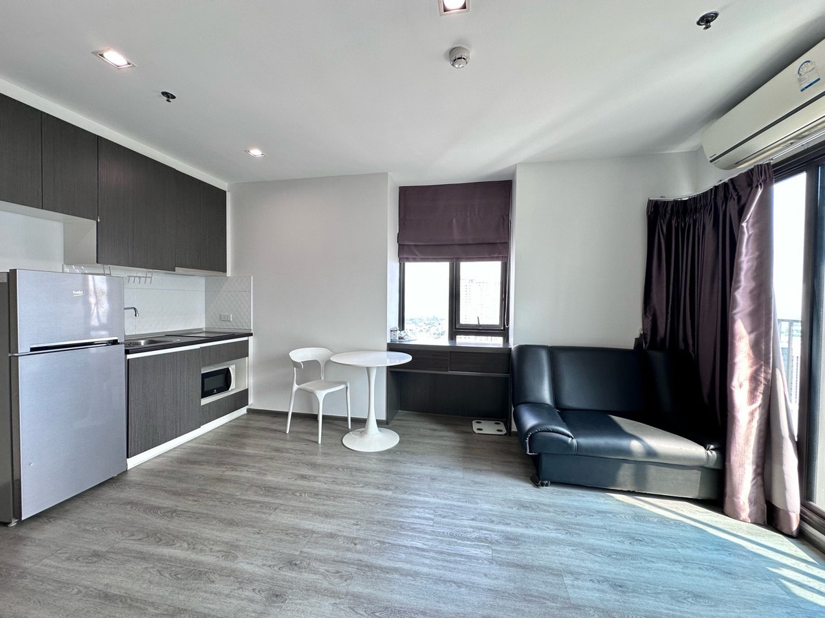 ให้เช่าคอนโดพัฒนาการ ศรีนครินทร์ : ให้เช่าคอนโด ริชพาร์ค ทริปเปิ้ลสเตชั่น 15,000 บาท ชั้น26 ARLหัวหมาก 