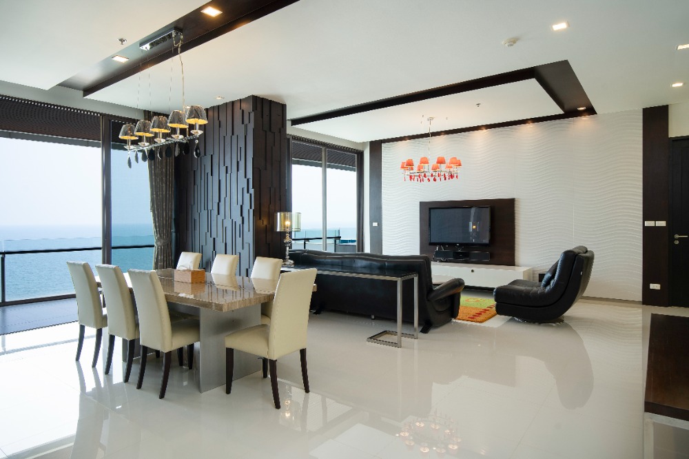 For SaleCondoRayong : Selling the most beautiful condo in Rayong “Phu Pha Tara“, the most beautiful view, the highest floor, the largest balcony with a private beach.